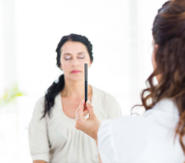 Séance EMDR pour soigner un traumatisme psychique avec Claire Dahan Psychothérapeute
