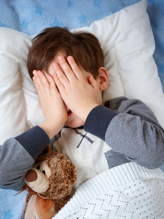 Difficultés alimentaires, propreté… Consultez Claire Dahan, psychologue spécialisée en psychothérapie pour enfants.